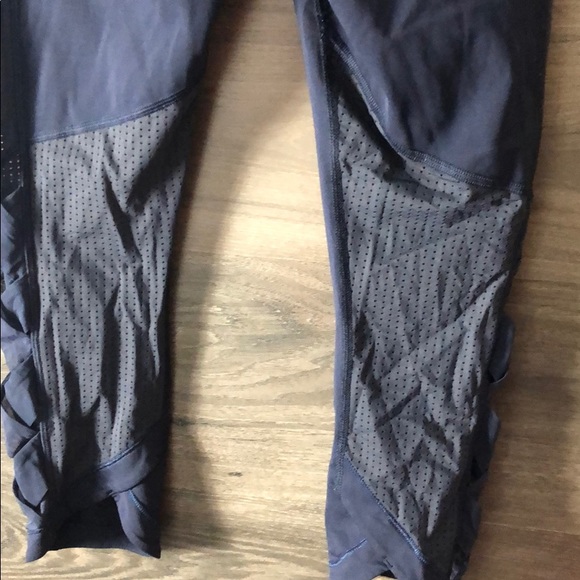Lululemon crops - Picture 6 of 9